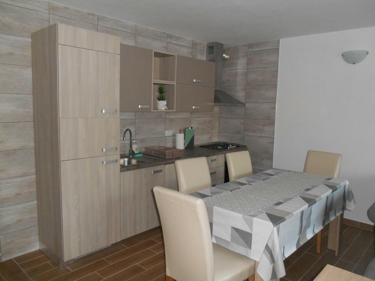 Miadea Apartment Rovinjsko Selo Exterior photo